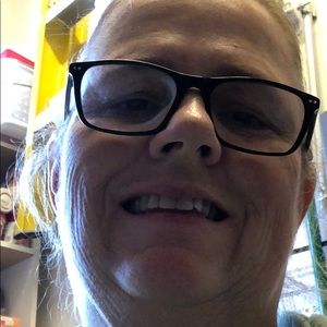 Meet your Posher, Teresa